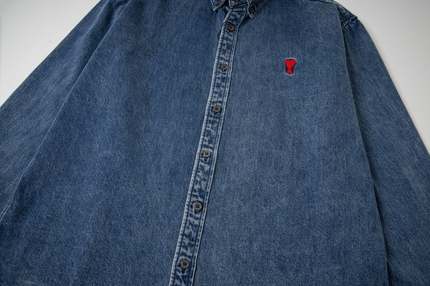 Ami Heart Logo Embroidered Denim Shirt 852