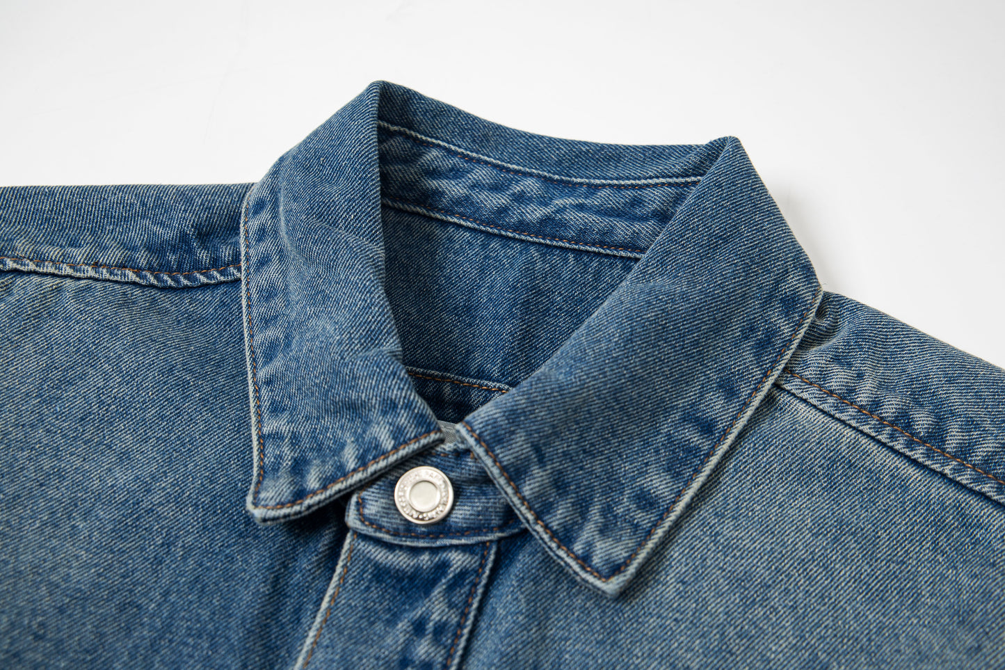 Ami Classic Heart Embroidered Long-Length Denim Shirt 848